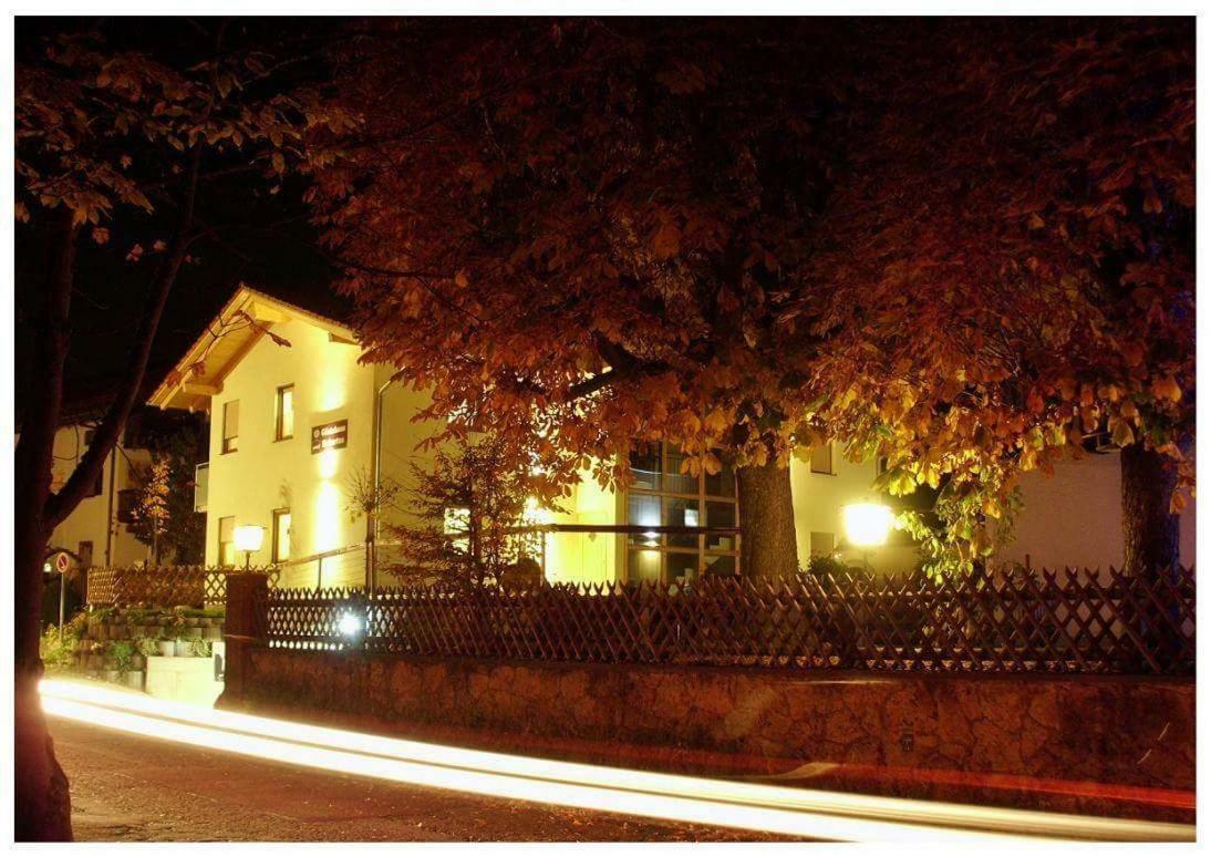 Gaestehaus Hubertus Bad Aibling Ngoại thất bức ảnh